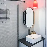 Apartman Charming 2bdr Apt Downtown *
