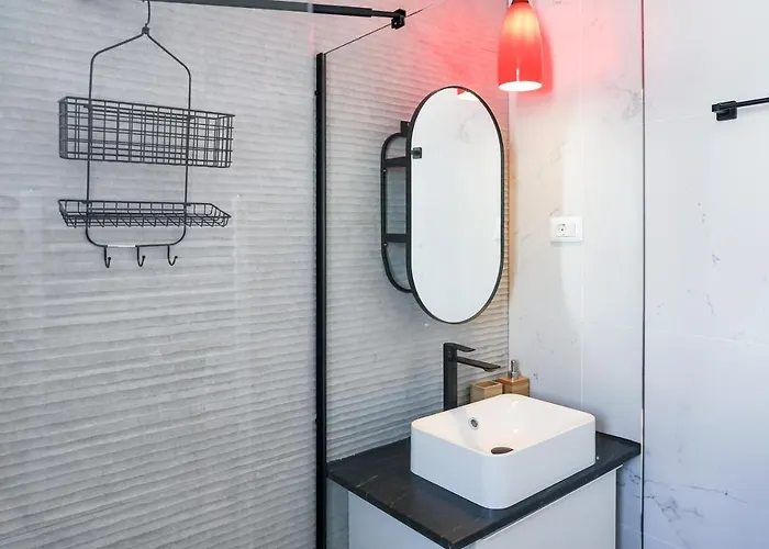 Apartament Charming 2bdr Apt Downtown *