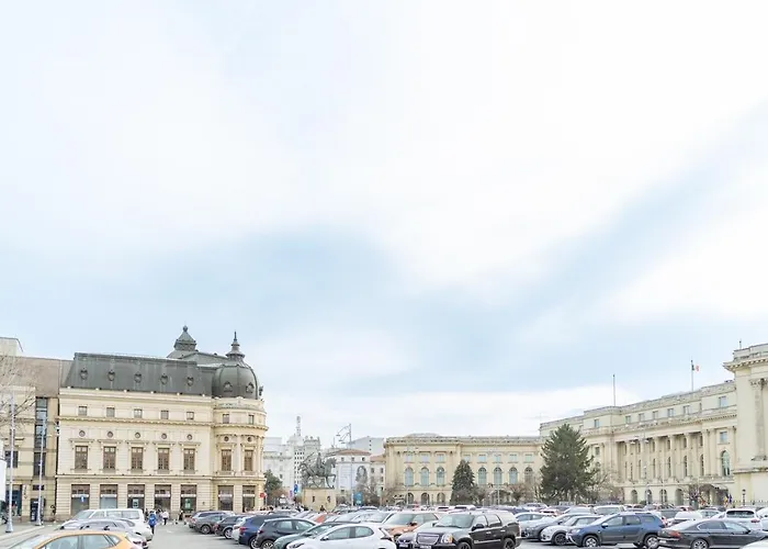 Charming 2bdr Apt Downtown Appartamento *