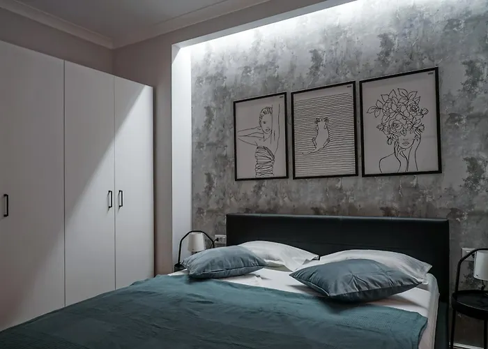 Charming 2bdr Apt Downtown Appartamento Bucarest