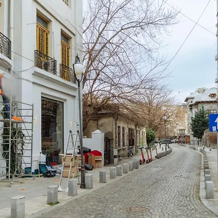 Daire Charming 2bdr Apt Downtown Bükreş